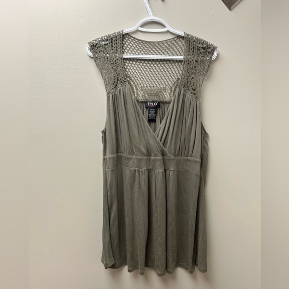 Fylo Women’s Dark Green Tank Top with Mesh Back - Picture 1 of 3